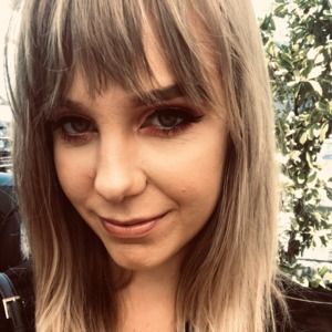 Meet your Posher, Juliette